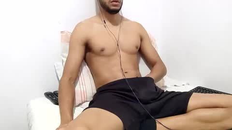 Snapshot of atorres21 chatting on 01-06-25, 03:09 Torres online show from 01-06-25, 03:09