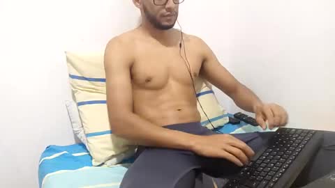 Snapshot of atorres21 chatting on 02-23-25, 05:39 Torres online show from 02-23-25, 05:39