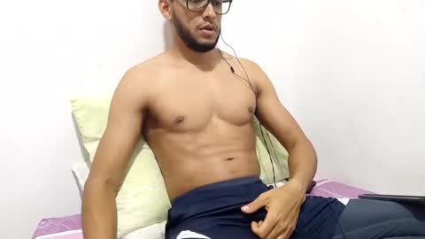 Snapshot of atorres21 chatting on 03-06-25, 03:13 Torres online show from 03-06-25, 03:13