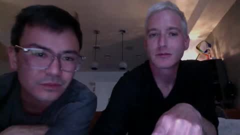 Thomas and Garret online show from 04-06-26, 05:52