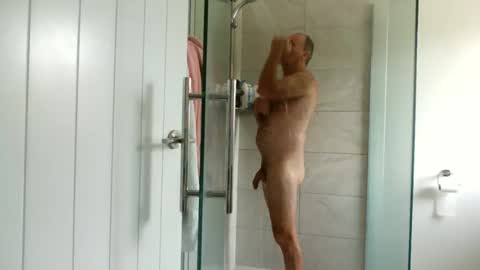 Snapshot of auckland26 chatting on 12-14-25, 10:36 auckland26 online show from 12-14-25, 10:36