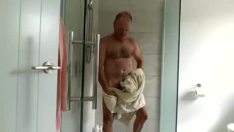 Snapshot of auckland26 chatting on 01-14-26, 03:34 auckland26 online show from 01-14-26, 03:34