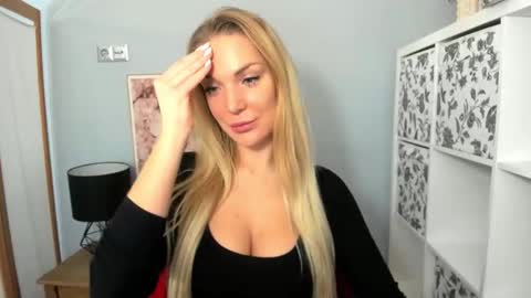 AulloraSensual online show from 01-04-25, 06:30