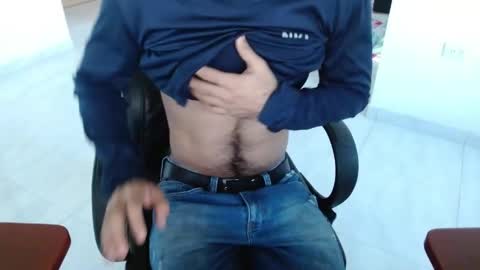 Aureliano online show from 04-24-26, 10:01