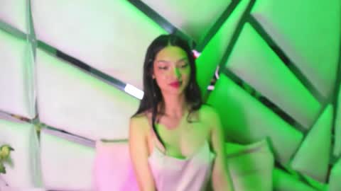 aurora online show from 02-05-26, 03:49