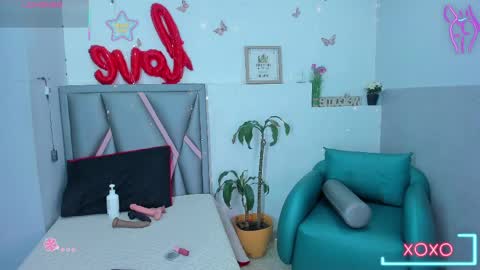 aurora_blackmont online show from 05-18-26, 12:22