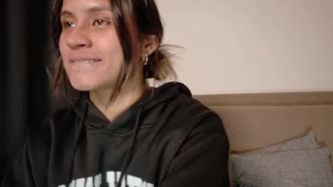 aurora_collins08 online show from 06-05-26, 04:13
