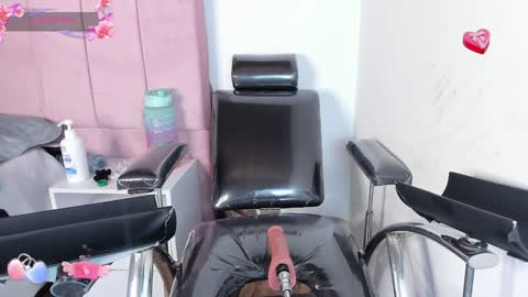 aurora_divine online show from 12-31-24, 01:47