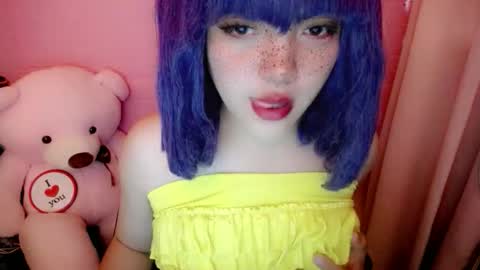 Snapshot of aurora_more chatting on 05-18-26, 04:07 cute online show from 05-18-26, 04:07