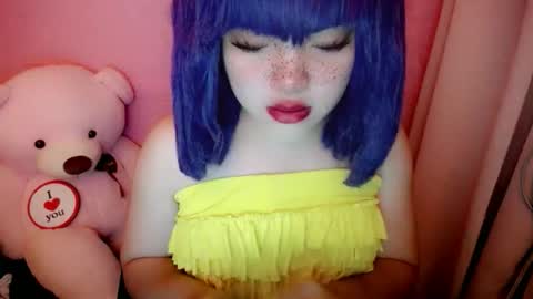 Snapshot of aurora_more chatting on 05-22-26, 09:42 cute online show from 05-22-26, 09:42