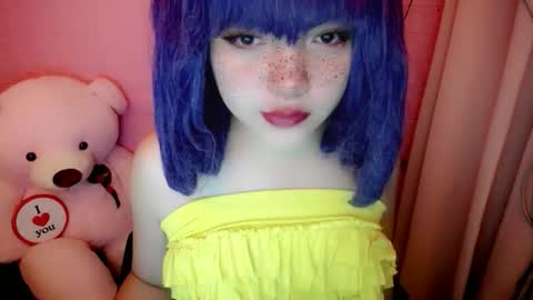 Snapshot of aurora_more chatting on 05-25-26, 01:50 cute online show from 05-25-26, 01:50