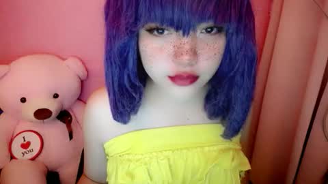 Snapshot of aurora_more chatting on 05-27-26, 10:18 cute online show from 05-27-26, 10:18