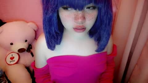 cute online show from 06-30-26, 10:44