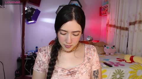 Aurora  online show from 04-11-26, 09:52