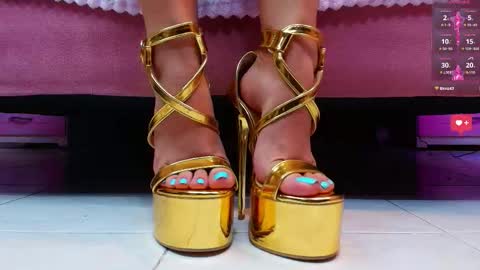 Aurora online show from 02-15-26, 01:52