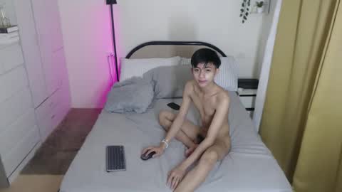 Snapshot of aus_thin02 chatting on 10-20-25, 07:03 Austin online show from 10-20-25, 07:03