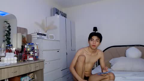 Snapshot of aus_thin02 chatting on 03-25-26, 07:53 Austin online show from 03-25-26, 07:53