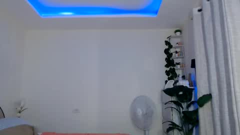 Snapshot of aus_thin02 chatting on 04-14-26, 02:17 Austin online show from 04-14-26, 02:17