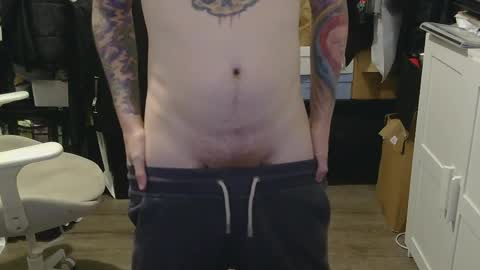 Snapshot of ausmopolitan chatting on 04-07-26, 12:22 ausmopolitan online show from 04-07-26, 12:22