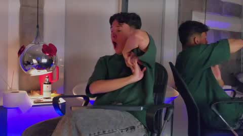 austinreeds online show from 04-14-26, 02:34