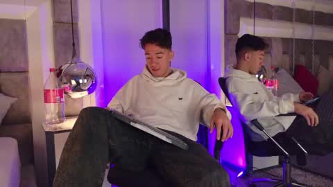 austinreeds online show from 05-06-26, 12:21