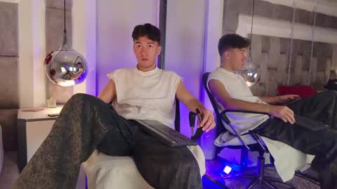 austinreeds online show from 05-09-26, 01:27