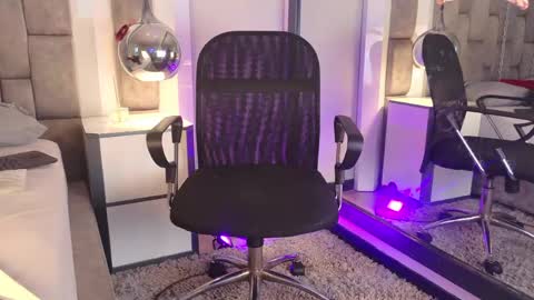 austinreeds online show from 05-16-26, 12:59