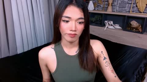 Avery online show from 02-19-26, 07:43