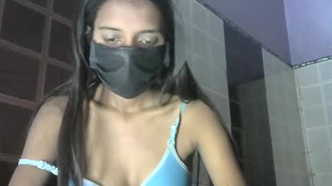 avery_lust01 online show from 04-11-26, 05:45