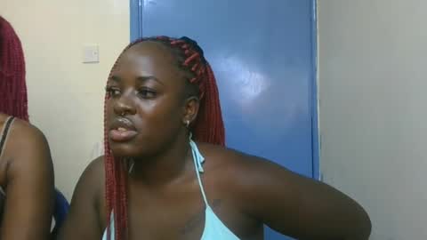 Snapshot of avian_babe1 chatting on 06-18-26, 01:39 avian_babe1 online show from 06-18-26, 01:39