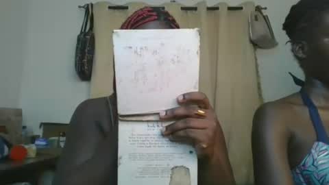 Snapshot of avian_babe1 chatting on 06-21-26, 09:50 avian_babe1 online show from 06-21-26, 09:50