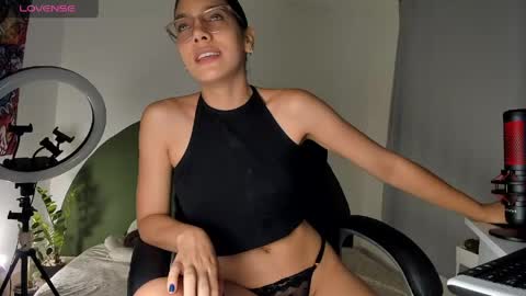   Follow me  Pvt and c2c is on  online show from 04-16-26, 03:18