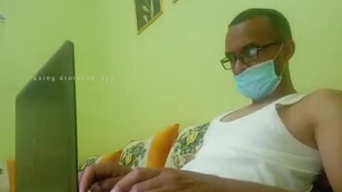 Snapshot of avrilogx chatting on 06-25-26, 12:31 dani danilo online show from 06-25-26, 12:31