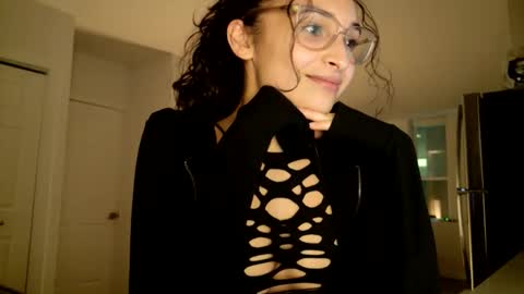 Avaia online show from 02-20-26, 03:03