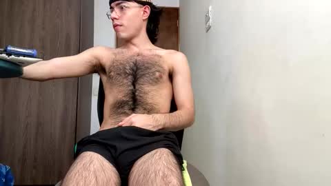 AndrewXxl independent online show from 03-25-26, 07:20