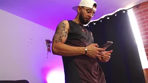 Snapshot of axel_7070 chatting on 12-01-25, 06:02 Independiente Model online show from 12-01-25, 06:02