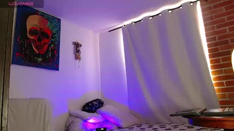 Independiente Model online show from 05-21-26, 02:02