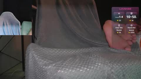 Axel online show from 03-25-26, 05:08