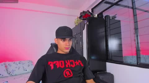 AXEL online show from 01-10-26, 03:25