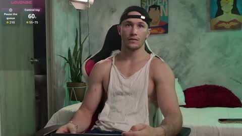 Axel Fairchaild online show from 04-05-26, 12:02