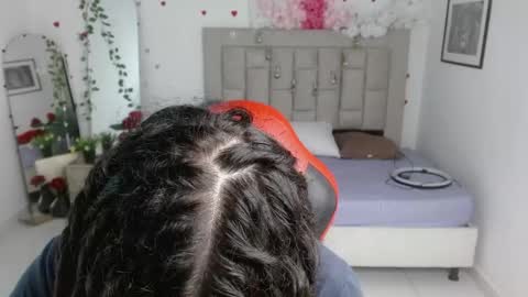 Snapshot of axel_fox7 chatting on 06-03-26, 01:41 Axel online show from 06-03-26, 01:41