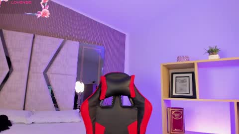 axel_grey_ online show from 07-15-26, 12:32