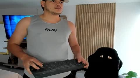 Axel online show from 03-15-26, 06:58