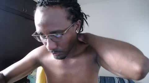 Snapshot of axel_rios_207467 chatting on 07-11-26, 06:10 axel rios online show from 07-11-26, 06:10