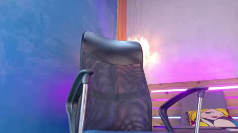 Axel  online show from 04-10-26, 07:40