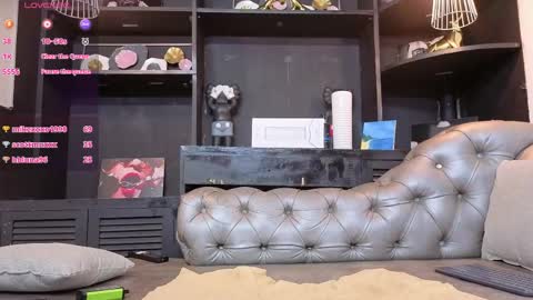 Axel  online show from 05-16-26, 10:36