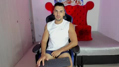 Axel online show from 05-19-26, 10:43