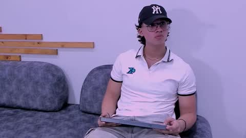 Snapshot of axxel_body chatting on 03-28-26, 08:52 Axxel online show from 03-28-26, 08:52