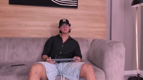 Snapshot of axxel_body chatting on 03-30-26, 09:05 Axxel online show from 03-30-26, 09:05