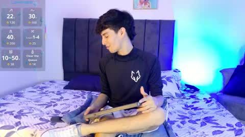 Snapshot of axxxel_twink chatting on 06-04-26, 03:34 Axxxel online show from 06-04-26, 03:34